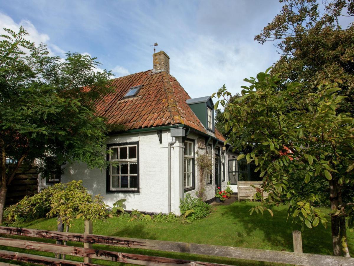 Fairytale Cottage In Nes Friesland With Garden 外观 照片