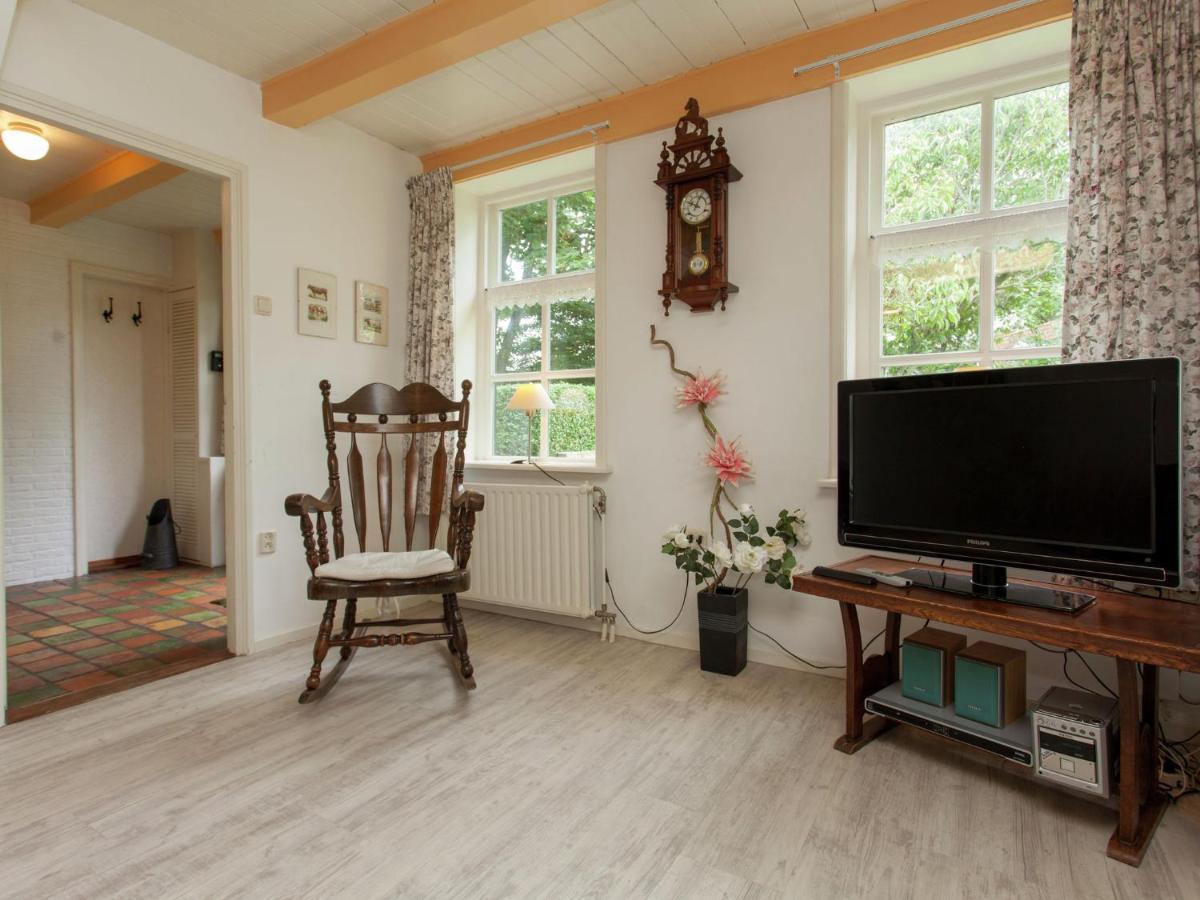 Fairytale Cottage In Nes Friesland With Garden 外观 照片