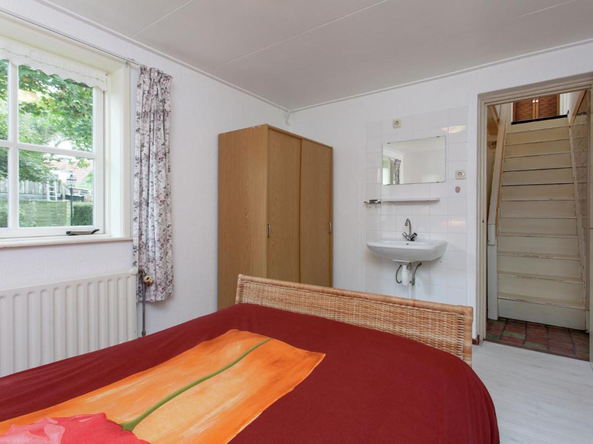 Fairytale Cottage In Nes Friesland With Garden 外观 照片